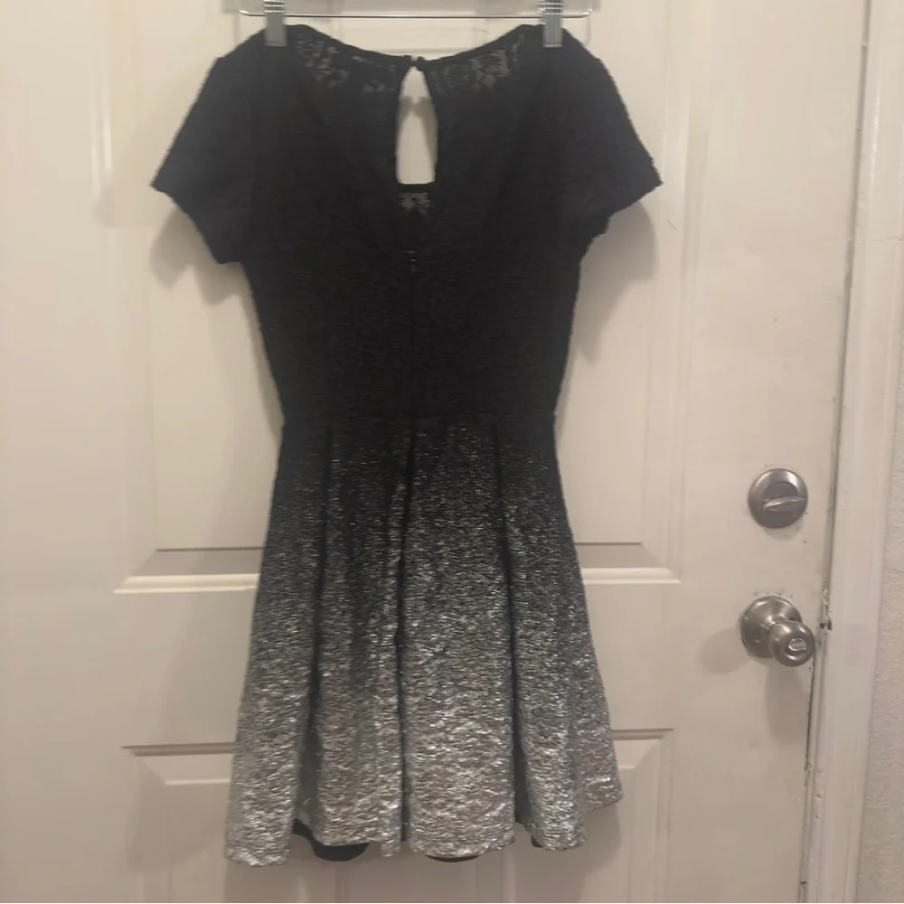 L'Amour Fun Flirty A Line Metallic Feminine Dress Sz S